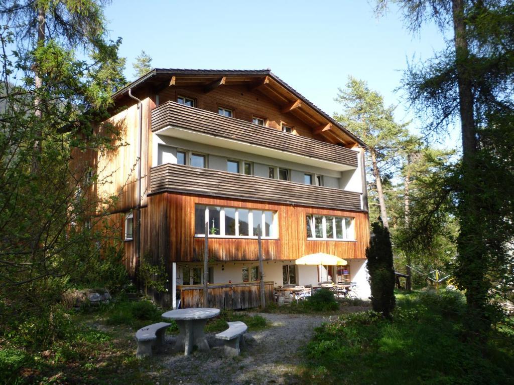 Pension Casa Selva Trin Екстериор снимка